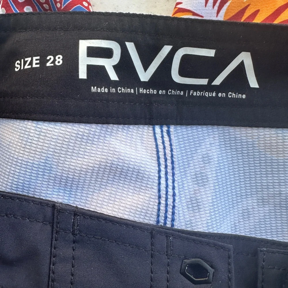 RVCA Men's Eastern Floral Board Shorts Swim Trunks Size 28
